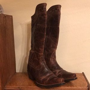 Ariat Sahara Zip